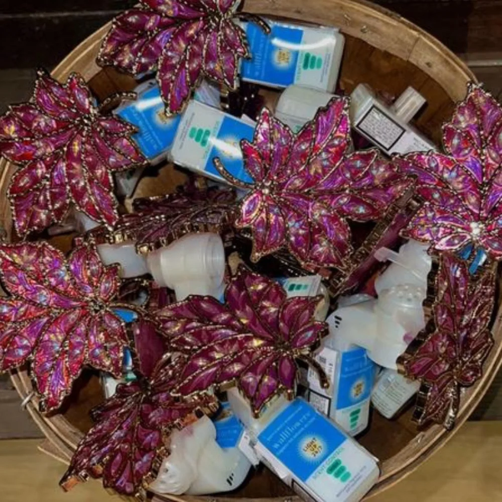 Etched Leaf Wallflowers Scent Control Nightlight Wallflowers Fragrance P… - Picture 3 of 7